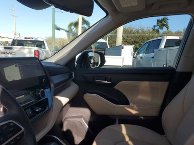 2023 Toyota Highlander XLE