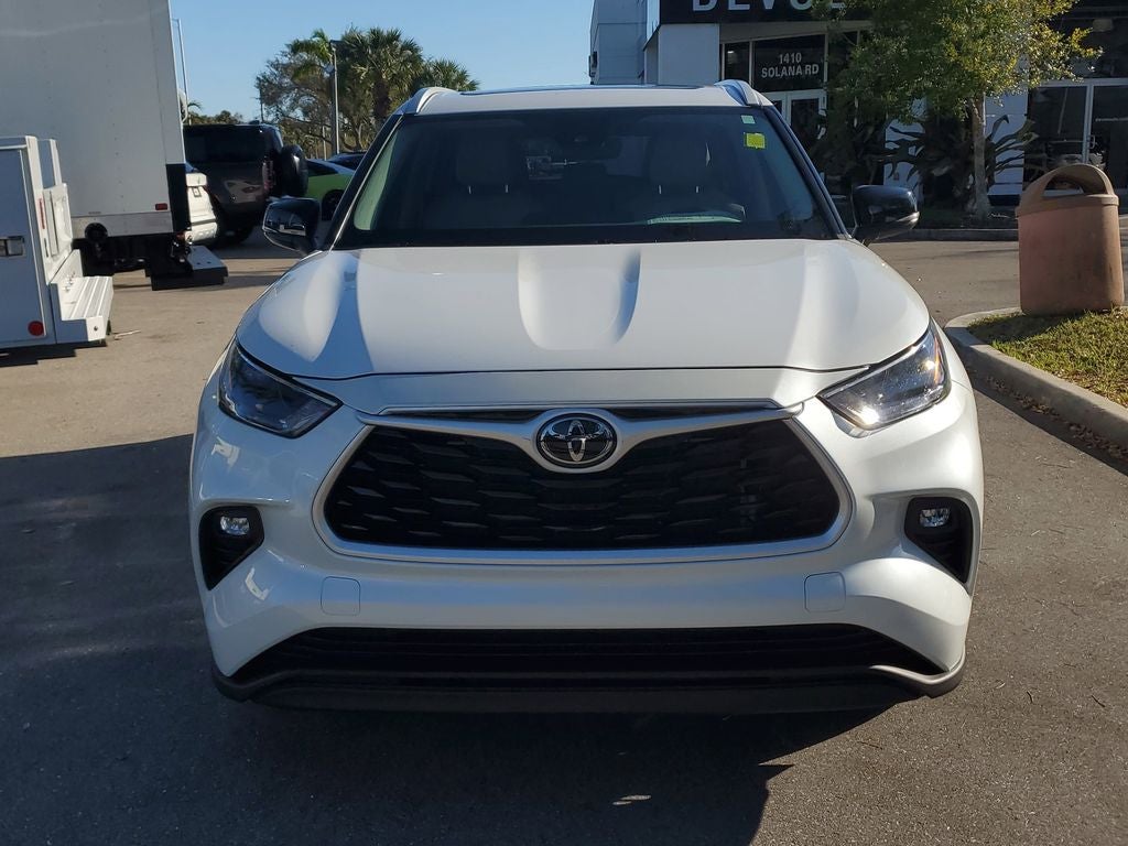2023 Toyota Highlander XLE