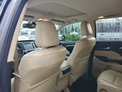 2016 Toyota Highlander Limited