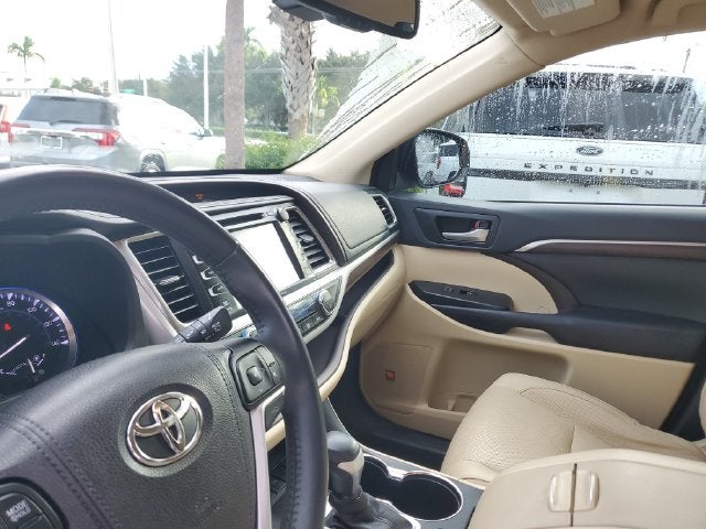 2016 Toyota Highlander Limited