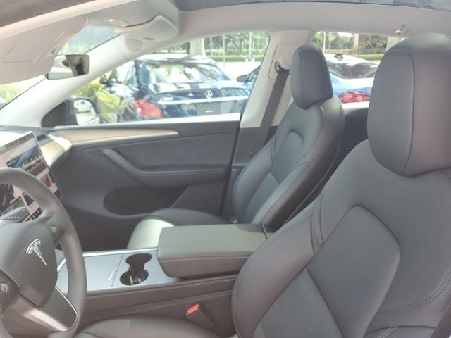 2025 Tesla Model Y Long Range