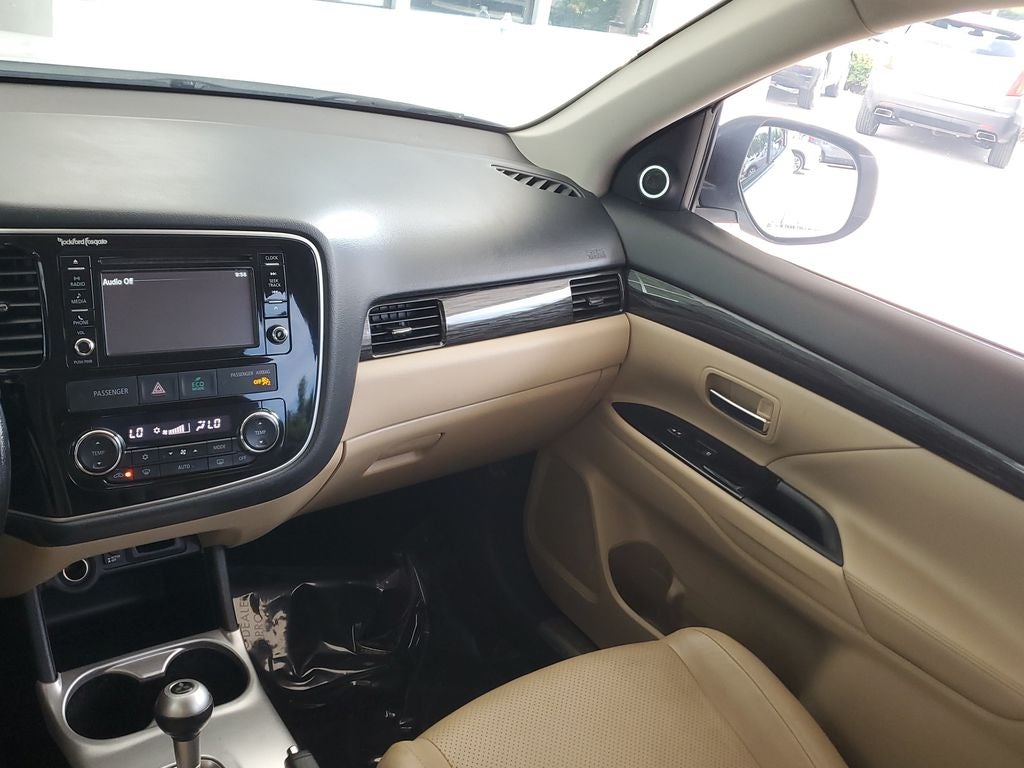 2016 Mitsubishi Outlander SEL