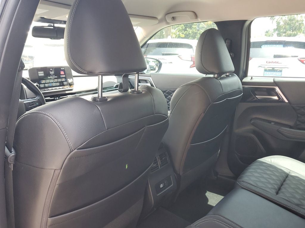 2022 Mitsubishi Outlander SEL