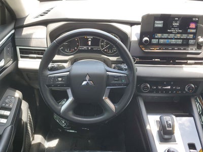 2022 Mitsubishi Outlander SEL