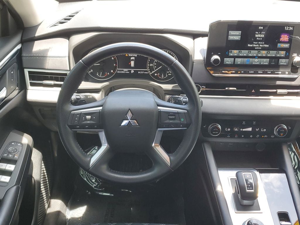2022 Mitsubishi Outlander SEL