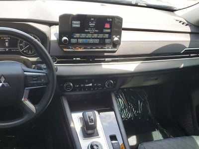 2022 Mitsubishi Outlander SEL