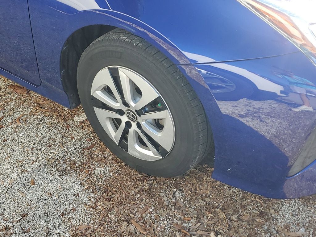 2016 Toyota Prius Three