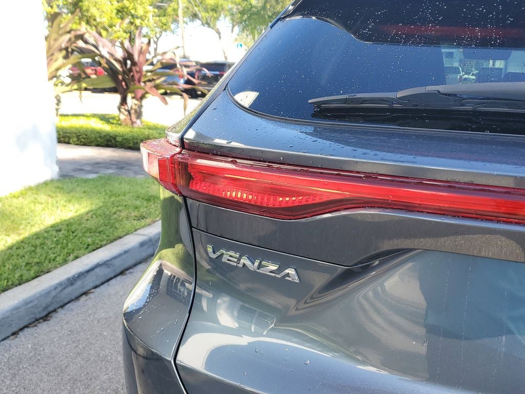 2021 Toyota Venza XLE