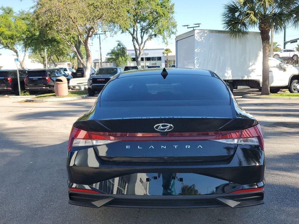 2023 Hyundai Elantra SEL