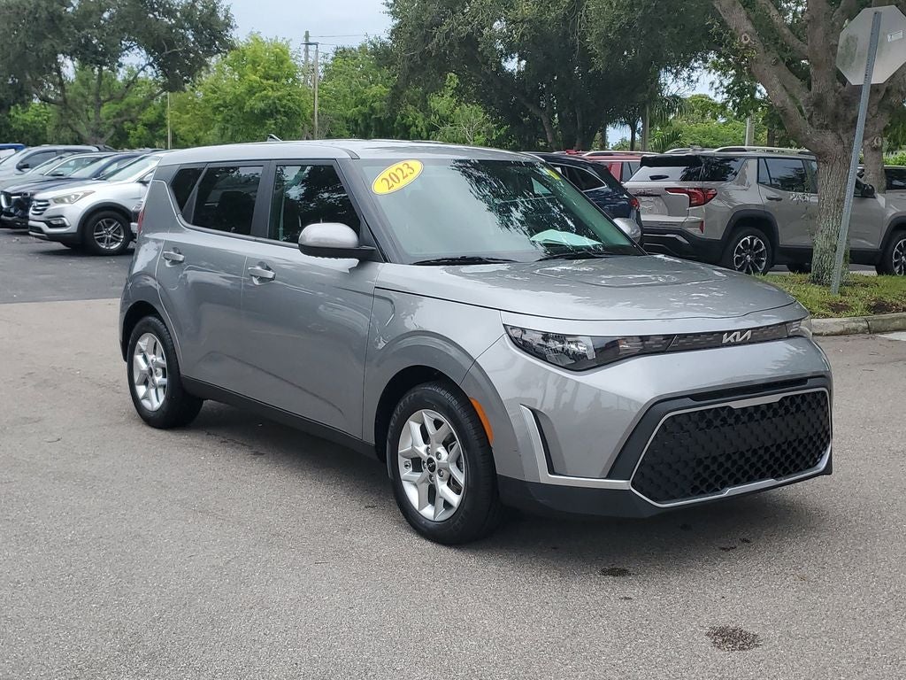 2023 Kia Soul LX