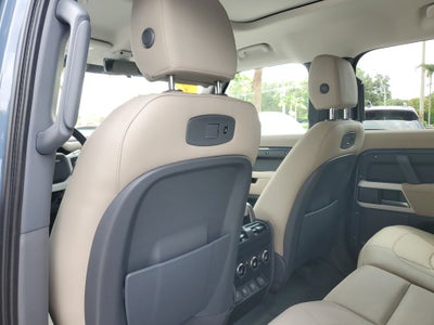 2022 Land Rover Defender 110 SE