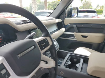 2022 Land Rover Defender 110 SE