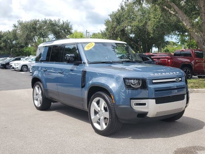 2022 Land Rover Defender 110 SE