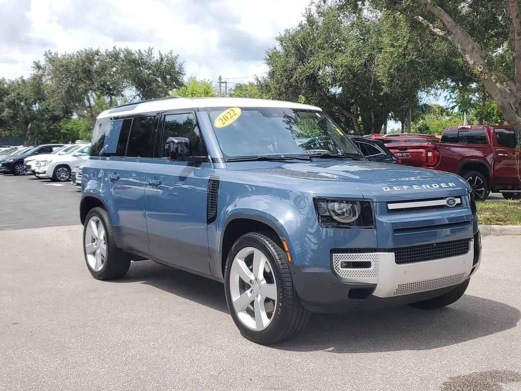 2022 Land Rover Defender 110 SE