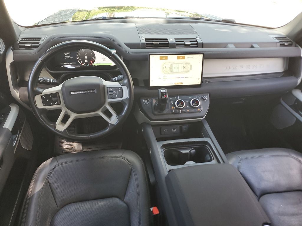 2023 Land Rover Defender 130 SE