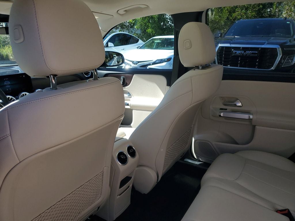 2023 Mercedes-Benz GLB 250