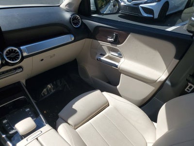 2023 Mercedes-Benz GLB 250