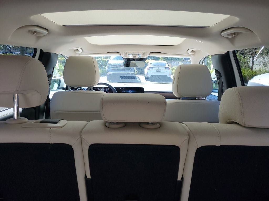 2023 Mercedes-Benz GLB 250