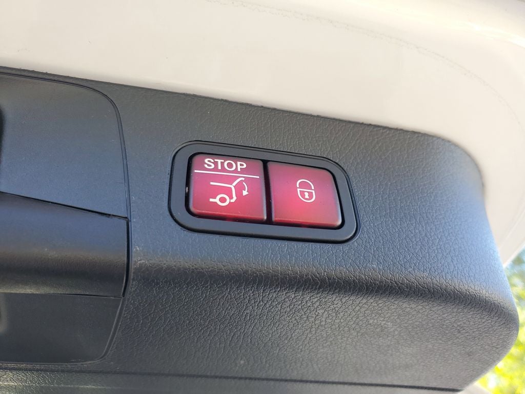 2023 Mercedes-Benz GLB 250