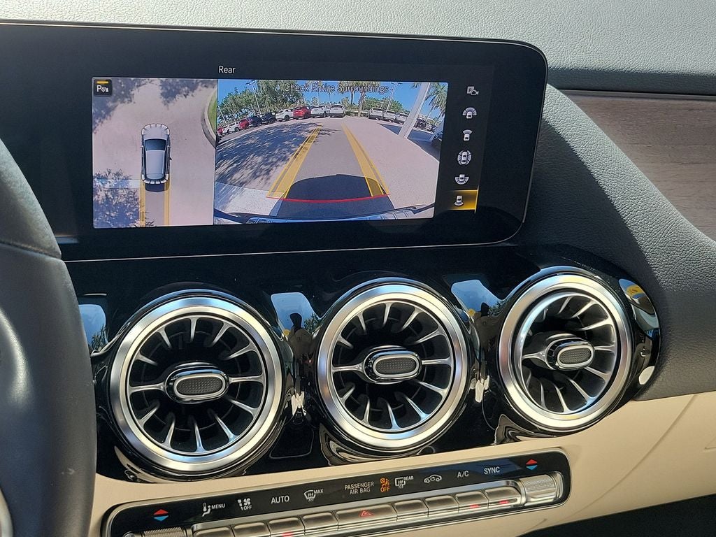 2023 Mercedes-Benz GLA 250