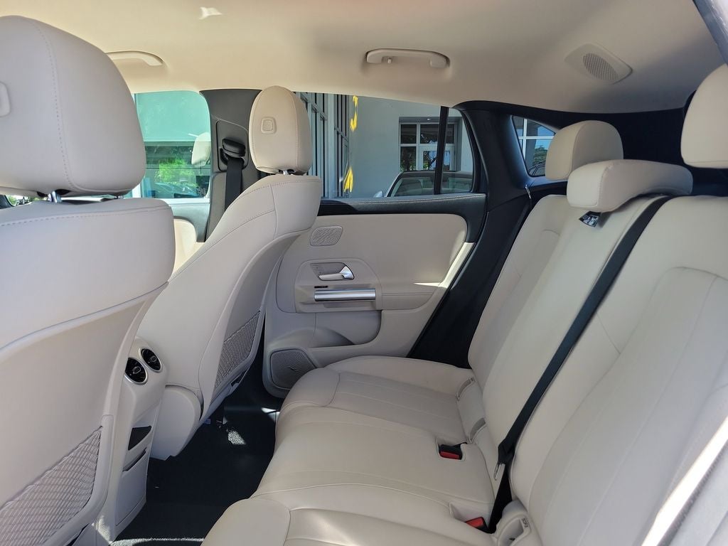 2023 Mercedes-Benz GLA 250