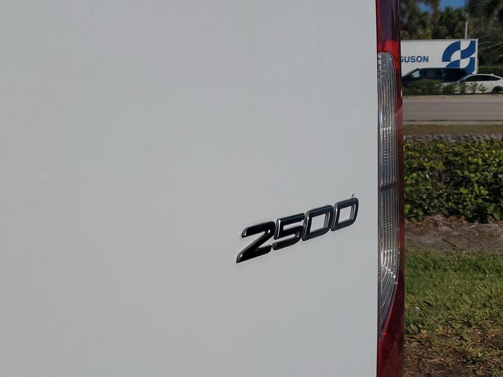 2023 Mercedes-Benz Sprinter 2500 Standard Roof 4-Cyl Diesel