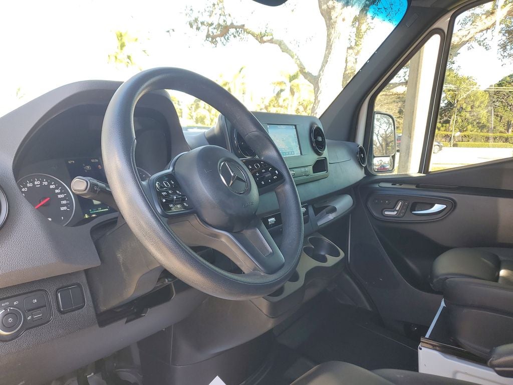 2023 Mercedes-Benz Sprinter 2500 Standard Roof 4-Cyl Diesel