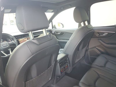 2022 Audi Q7 Premium Plus