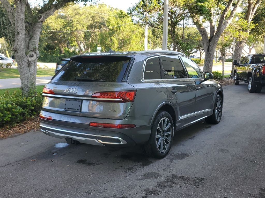 2022 Audi Q7 Premium Plus