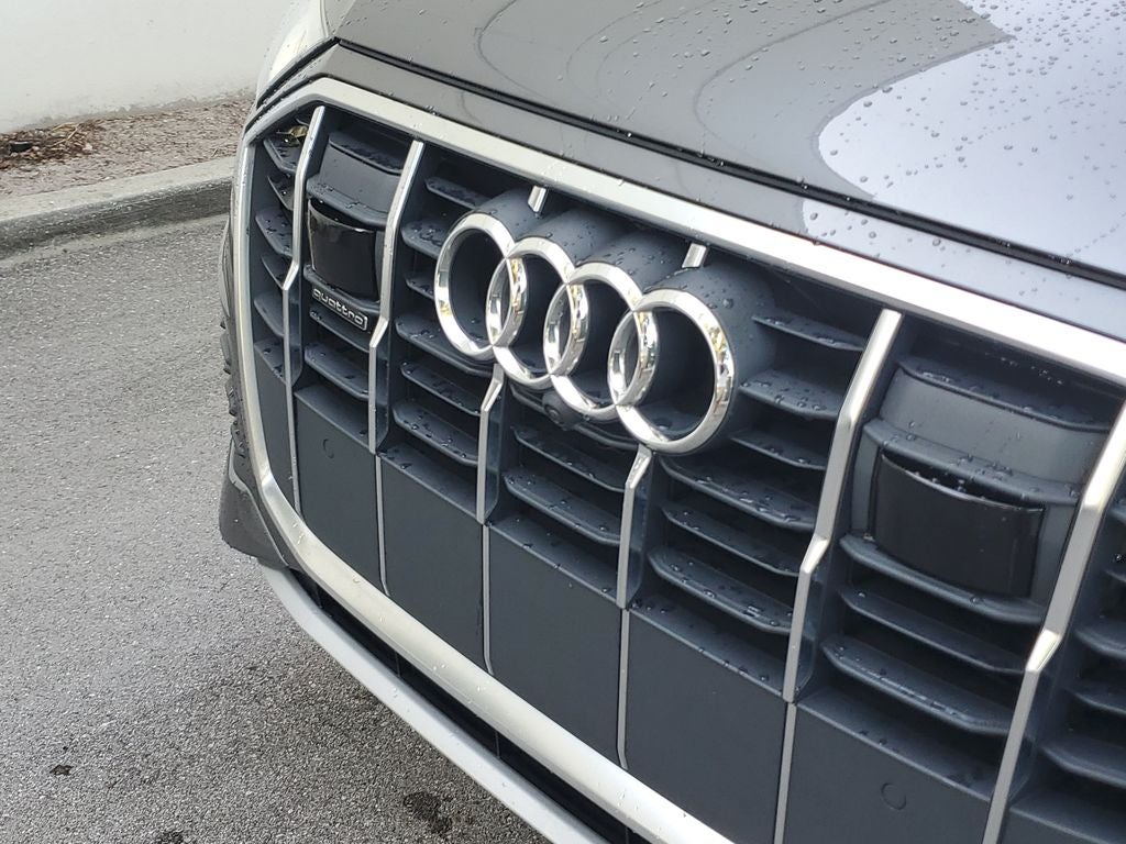 2022 Audi Q7 Premium Plus