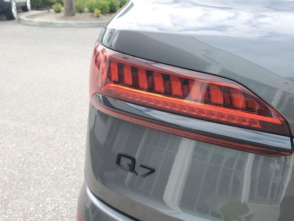 2023 Audi Q7 Prestige