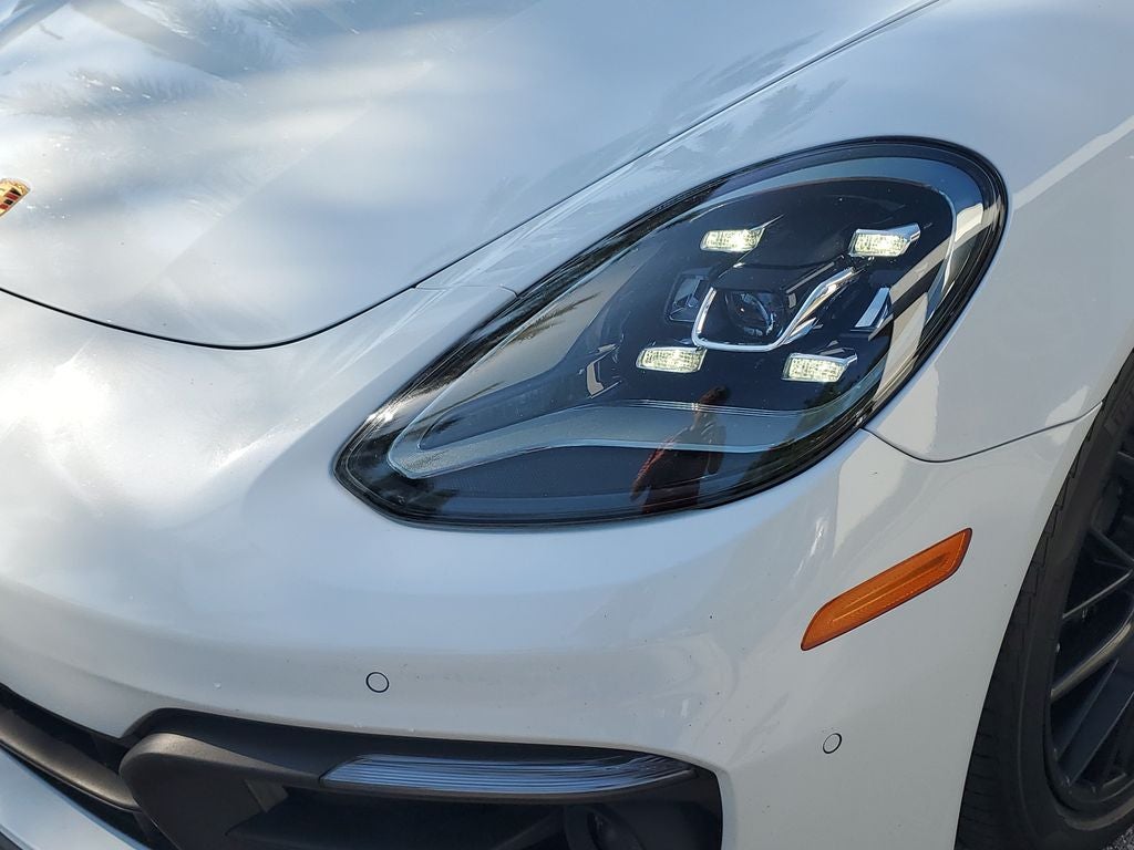 2023 Porsche Panamera 4