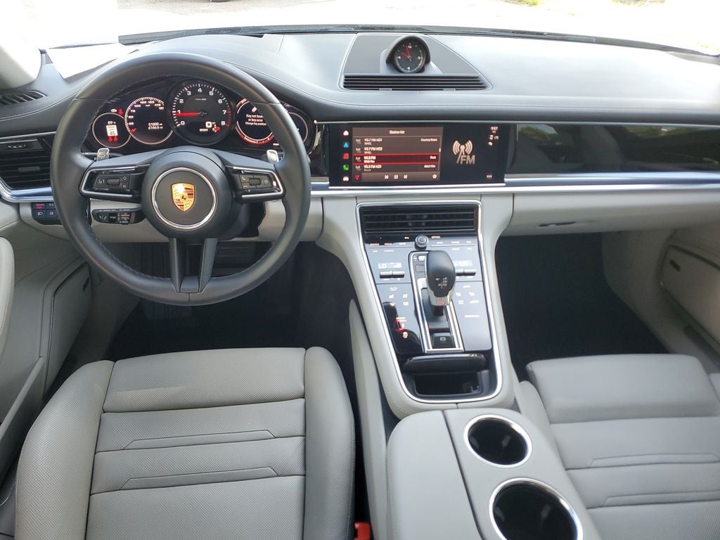 2023 Porsche Panamera 4