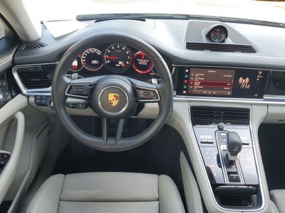 2023 Porsche Panamera 4