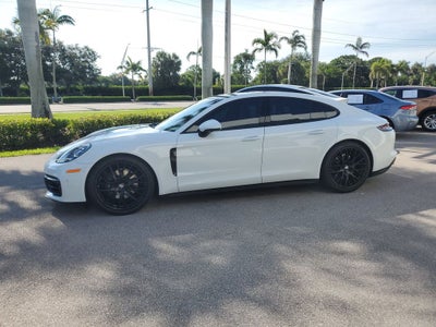 2023 Porsche Panamera 4