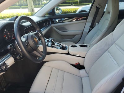 2023 Porsche Panamera 4