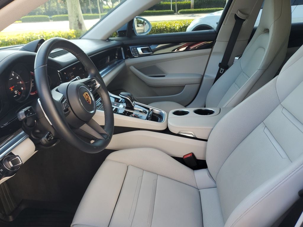 2023 Porsche Panamera 4