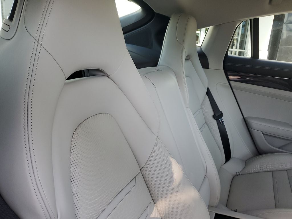 2023 Porsche Panamera 4
