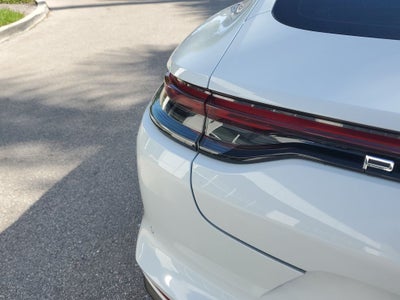 2023 Porsche Panamera 4