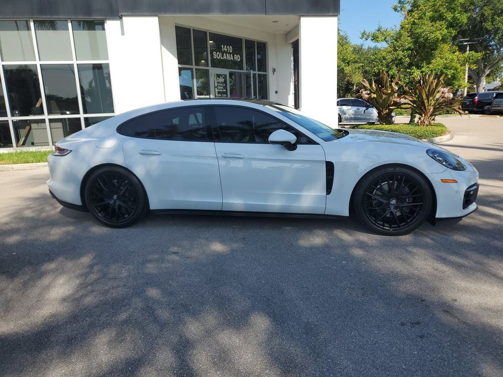 2023 Porsche Panamera 4