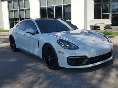2023 Porsche Panamera 4