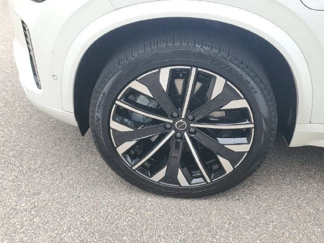 2025 Volvo XC90 Plug-In Hybrid T8 Plus 7 Passenger 2025.5