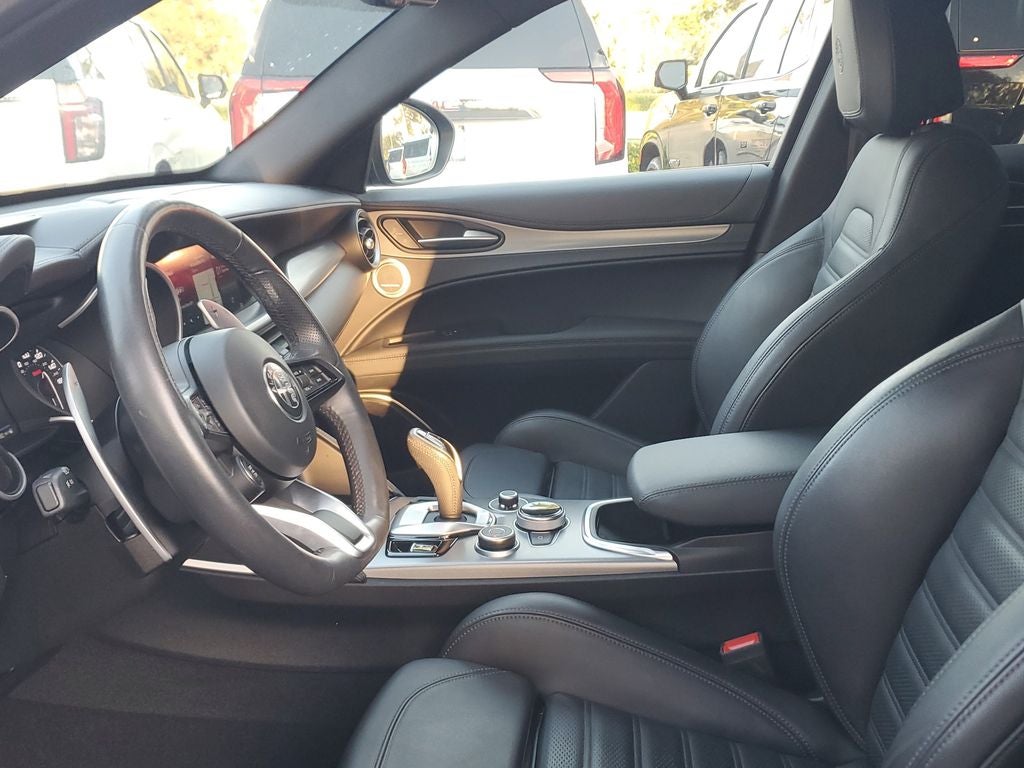 2023 Alfa Romeo Stelvio Veloce