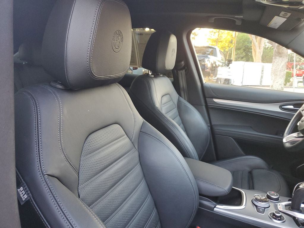 2023 Alfa Romeo Stelvio Veloce