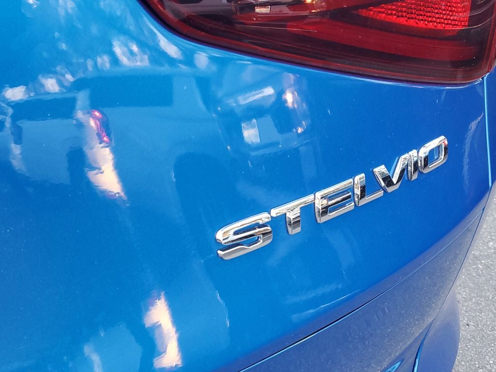 2023 Alfa Romeo Stelvio Veloce